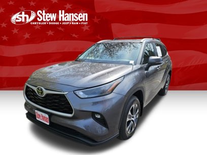 Used 2023 Toyota Highlander XLE