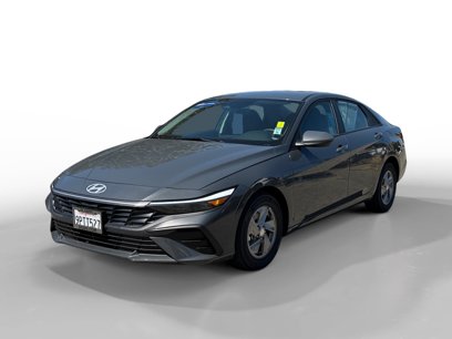 Certified 2025 Hyundai Elantra SE w/ Cargo Package