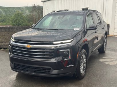 New 2025 Chevrolet Traverse LT