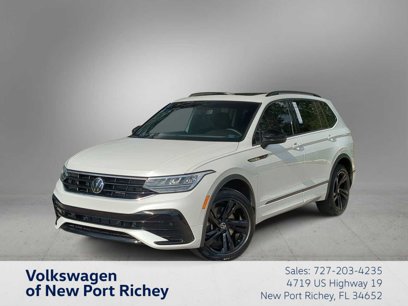Certified 2024 Volkswagen Tiguan SE R-Line