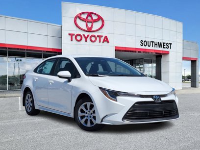 New 2025 Toyota Corolla LE
