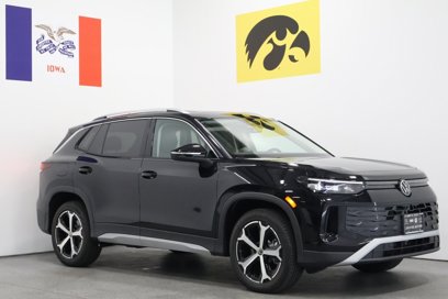 New 2025 Volkswagen Tiguan SE