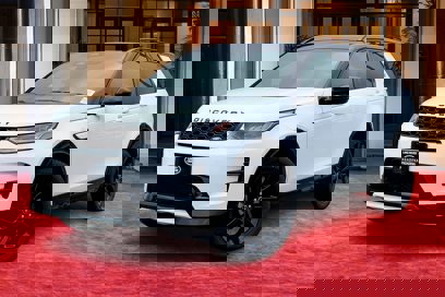 New 2025 Land Rover Discovery Sport Dynamic SE