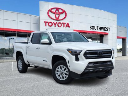 New 2025 Toyota Tacoma SR5