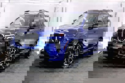 New 2024 BMW X7 M60i w/ Climate Comfort Package