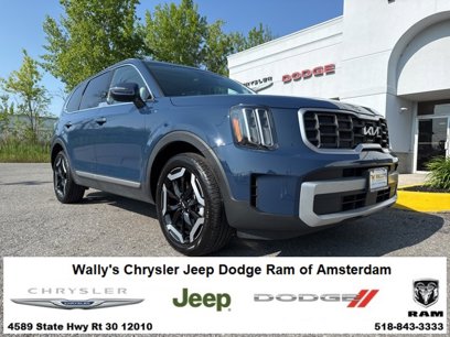 Used 2024 Kia Telluride S w/ S Sunroof Package