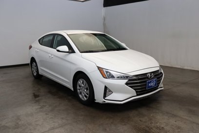 Used 2020 Hyundai Elantra SE w/ Cargo Package (C1)