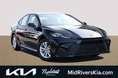 Used 2025 Toyota Camry SE