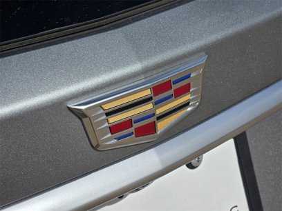 New 2025 Cadillac XT6 Sport w/ Technology Package