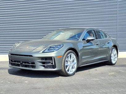 New 2025 Porsche Panamera 4