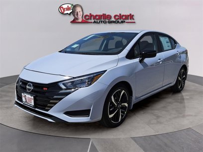 New 2025 Nissan Versa SR w/ Trunk Package