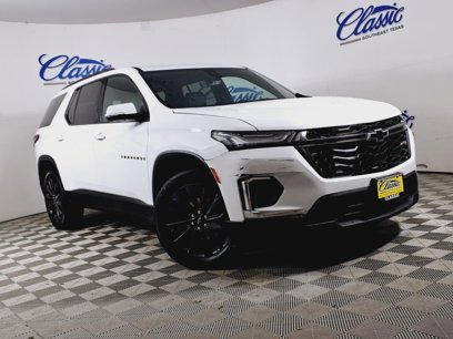 Used 2023 Chevrolet Traverse RS