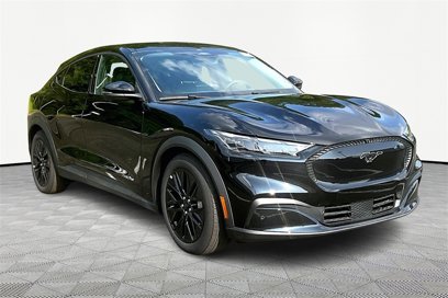 New 2025 Ford Mustang Mach-E Select w/ Comfort Package Lite