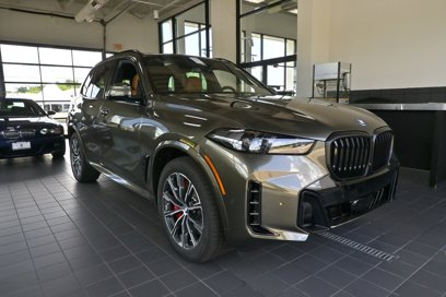 New 2026 BMW X5 xDrive50e w/ M Sport Package