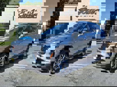 New 2025 Cadillac XT4 Premium Luxury w/ Cold Weather Package