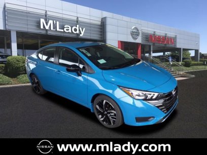 New 2025 Nissan Versa SR w/ Trunk Package