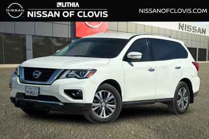 Used 2017 Nissan Pathfinder SV