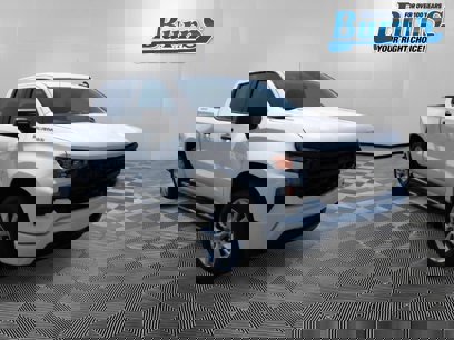 New 2025 Chevrolet Silverado 1500 Custom