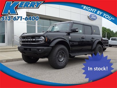 New 2025 Ford Bronco Outer Banks w/ Sasquatch Package