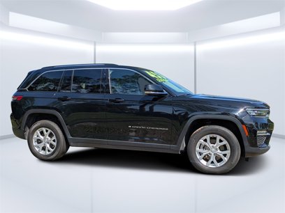 Used 2023 Jeep Grand Cherokee Limited w/ Trailer Tow Prep Group (B)