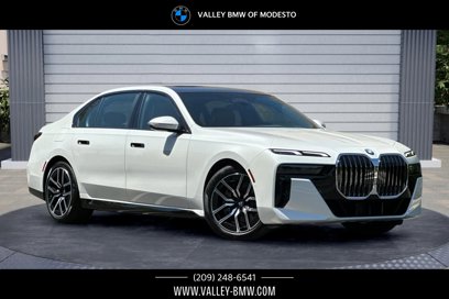 New 2025 BMW 740i