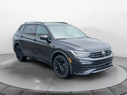 Certified 2022 Volkswagen Tiguan SE R-Line