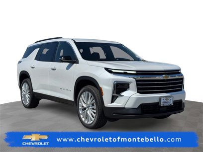 New 2025 Chevrolet Traverse LT w/ Driver Confidence Package