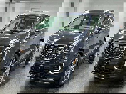 New 2025 Cadillac XT5 Premium Luxury w/ Technology Package
