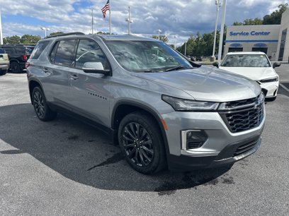 Used 2023 Chevrolet Traverse RS w/ LPO, Floor Liner Package