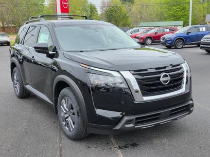 New 2025 Nissan Pathfinder SV w/ SV Premium Package