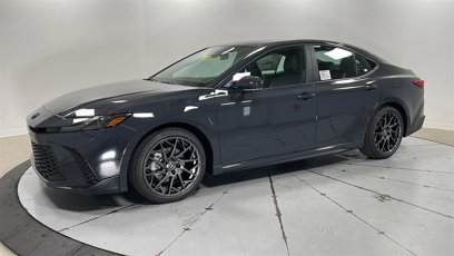 New 2025 Toyota Camry SE