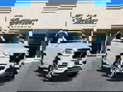 Used 2018 Volvo XC90 T5 Momentum w/ Momentum Plus Package