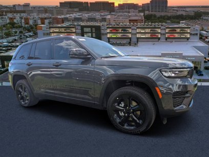 New 2025 Jeep Grand Cherokee Altitude