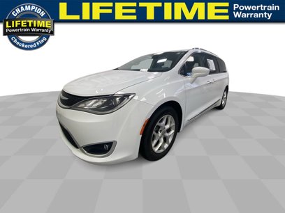 Used 2018 Chrysler Pacifica Touring-L Plus w/ Tire & Wheel Group