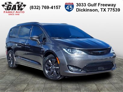 Used 2020 Chrysler Pacifica Limited w/ Advanced Safetytec Group