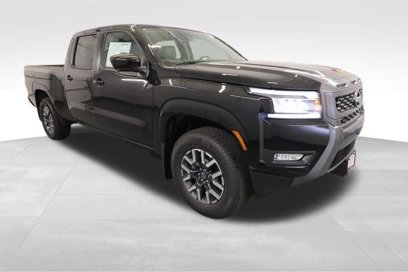 New 2025 Nissan Frontier SL w/ Bed Access Package