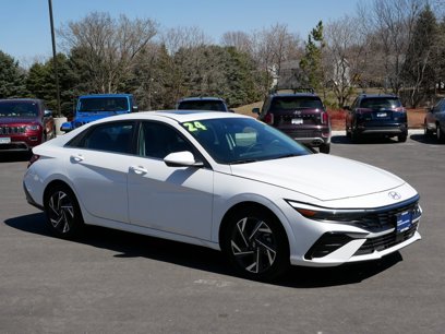 Certified 2024 Hyundai Elantra SEL w/ Convenience Package