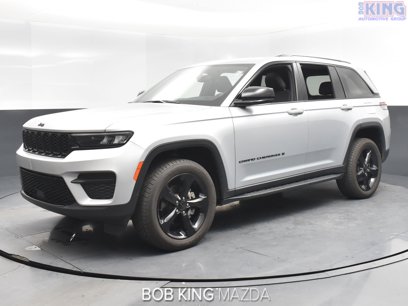Used 2022 Jeep Grand Cherokee Altitude