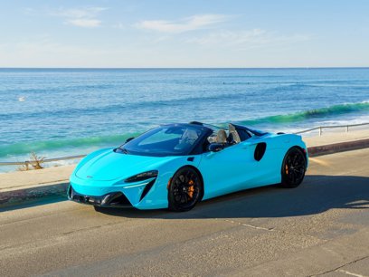 New 2025 McLaren Artura Spider