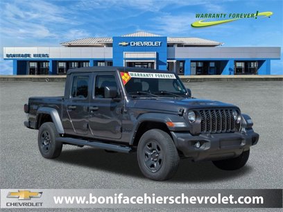 Used 2022 Jeep Gladiator Sport w/ Trailer Tow Package