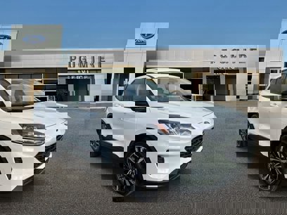Used 2022 Ford Escape SE w/ SE Sport Appearance Package