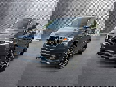 Used 2022 Volvo XC90 T5 Momentum w/ Protection Package Premier