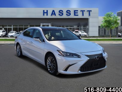 Used 2020 Lexus ES 350 w/ Luxury Package