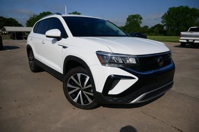 Used 2024 Volkswagen Taos SE