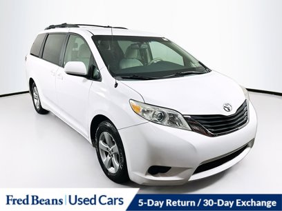 Used 2014 Toyota Sienna LE