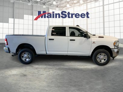 New 2024 RAM 2500 Tradesman w/ Chrome Appearance Group
