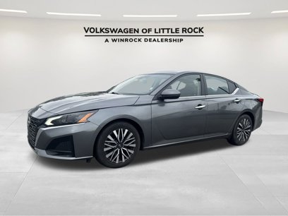 Used 2023 Nissan Altima 2.5 SV