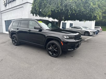Used 2023 Jeep Grand Cherokee L Laredo