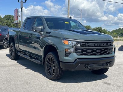 New 2025 Chevrolet Silverado 1500 Custom Trail Boss w/ Dark Appearance Package