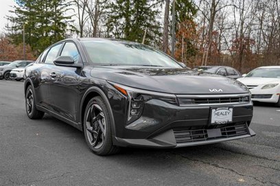 New 2025 Kia K4 EX